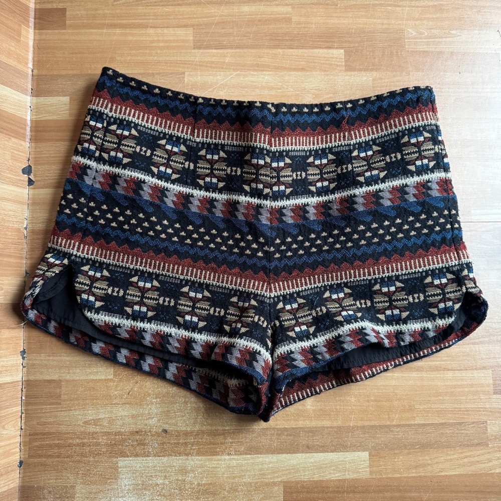Forever 21 Tribal Print Shorts, Bohemian, Aztec , size med, back zipper